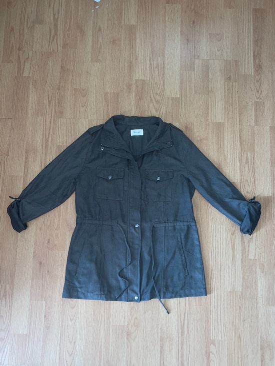 Korye Jackets & Blazers - Korye Olive Green Zip Up Utility Lightweight Jacket w/ Cargo Pockets Size Med